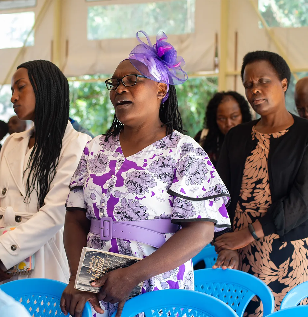 women-ministry-bg1-4